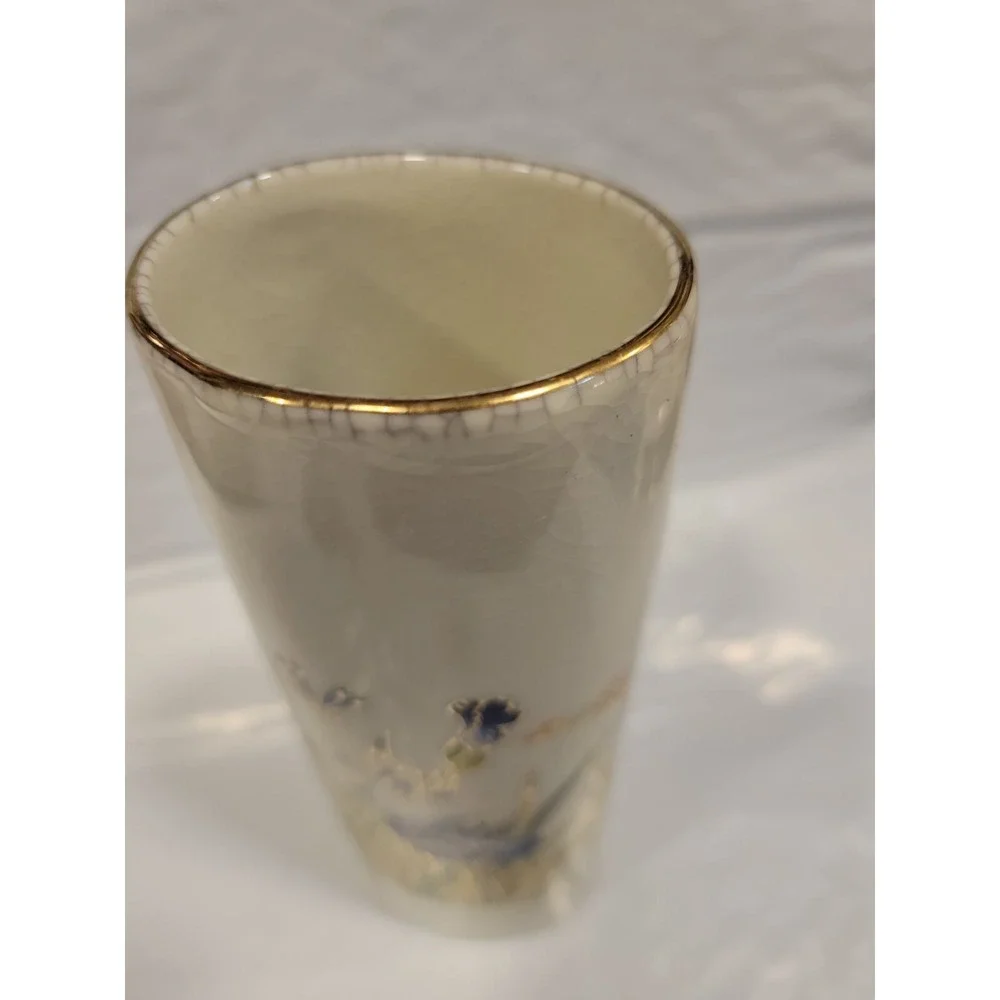 Iris Flower and Dragonfly Vase‎